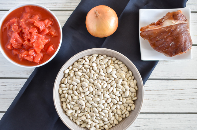 Slow Cooker White Beans