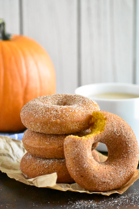 baked pumpkin doughnuts