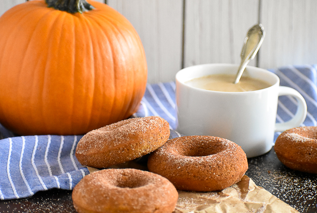 baked pumpkin doughnuts